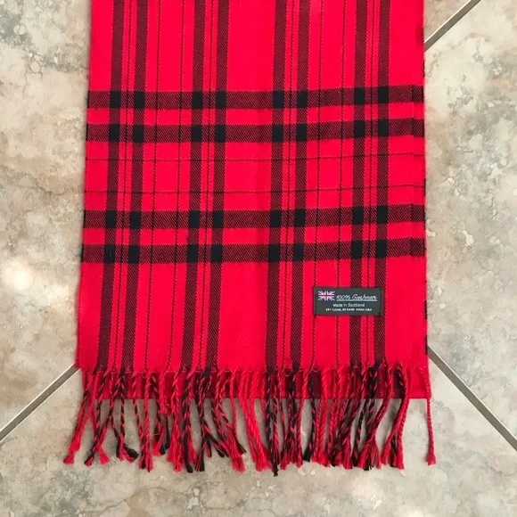 100% Cashmere Red Black Scotland Plaid Scarf 🧣 - Picture 2 of 4